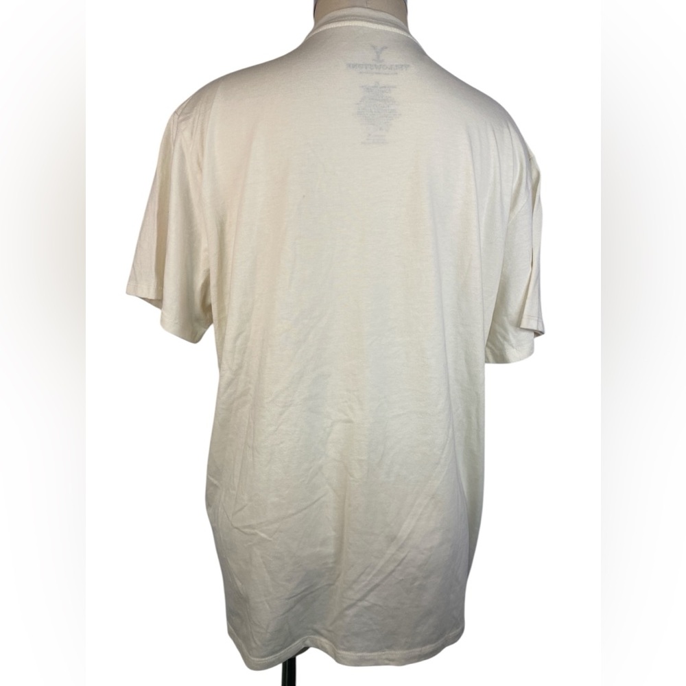 Yellowstone cream Graphic T-Shirt with Beth Dutton Women’s XL - Picture 2 of 4